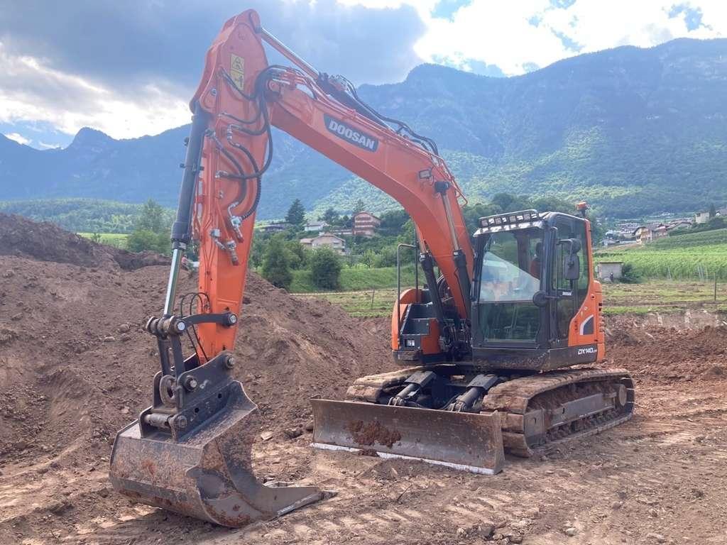 Doosan DX140LCR- Photo 2