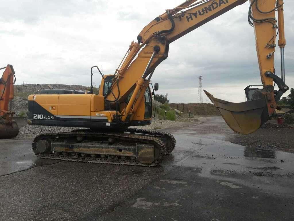 Hyundai R210NLC-9- Photo 2