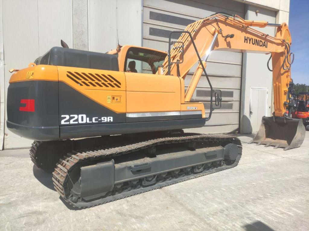 Hyundai R220NLC-9A- Photo 3