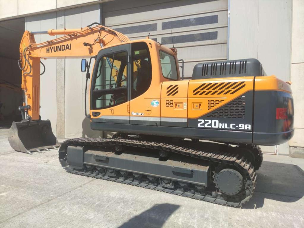 Hyundai R220NLC-9A- Photo 4